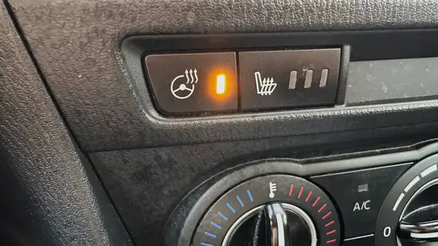 2018 Mazda Mazda3 GS NO ACCIDENTS-HEATED SEATS-BLIND SPOT MONITO - Photo 17