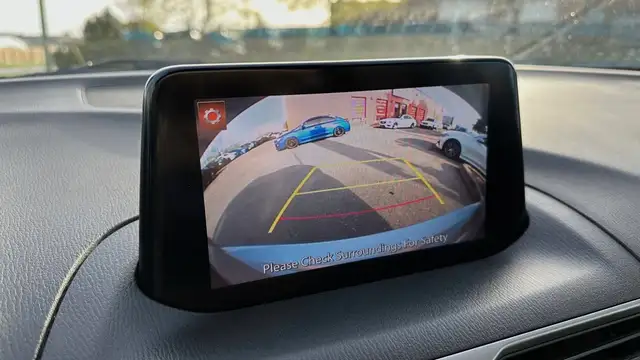 2018 Mazda Mazda3 GS NO ACCIDENTS-HEATED SEATS-BLIND SPOT MONITO - Photo 20