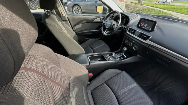 2018 Mazda Mazda3 GS NO ACCIDENTS-HEATED SEATS-BLIND SPOT MONITO - Photo 22
