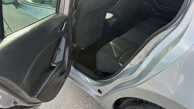 2018 Mazda Mazda3 GS NO ACCIDENTS-HEATED SEATS-BLIND SPOT MONITO - Photo 27