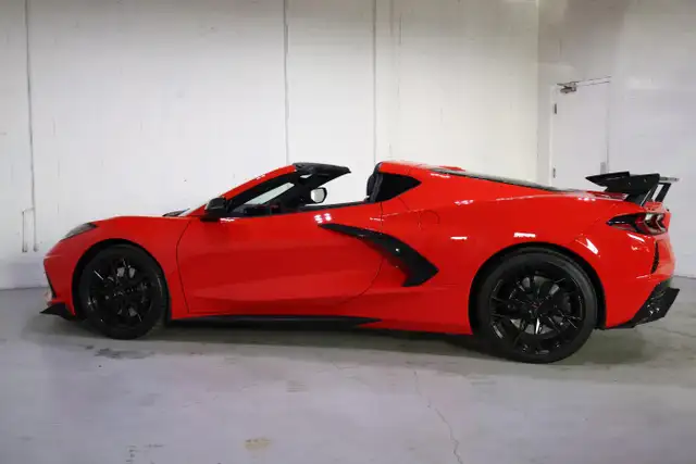 2024 Chevrolet Corvette 2LT | STINGRAY | Z51 PERFORMANCE PKG - Photo 3