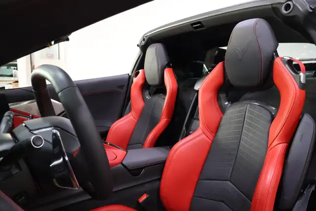 2024 Chevrolet Corvette 2LT | STINGRAY | Z51 PERFORMANCE PKG - Photo 17