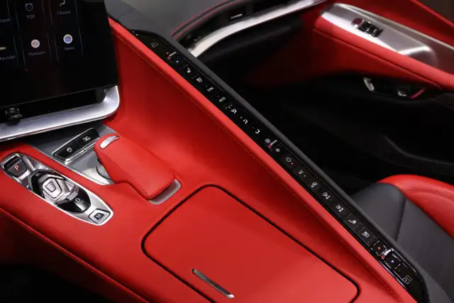 2024 Chevrolet Corvette 2LT | STINGRAY | Z51 PERFORMANCE PKG - Photo 28