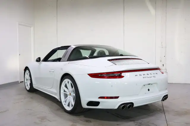 2019 Porsche 911 Targa 4S | PURE WHITE | ONTARIO CAR - Photo 4