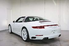 2019 Porsche 911 Targa 4S | PURE WHITE | ONTARIO CAR - Photo 4