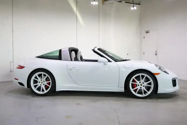 2019 Porsche 911 Targa 4S | PURE WHITE | ONTARIO CAR - Photo 7