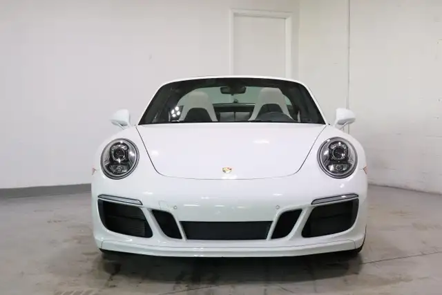 2019 Porsche 911 Targa 4S | PURE WHITE | ONTARIO CAR - Photo 9