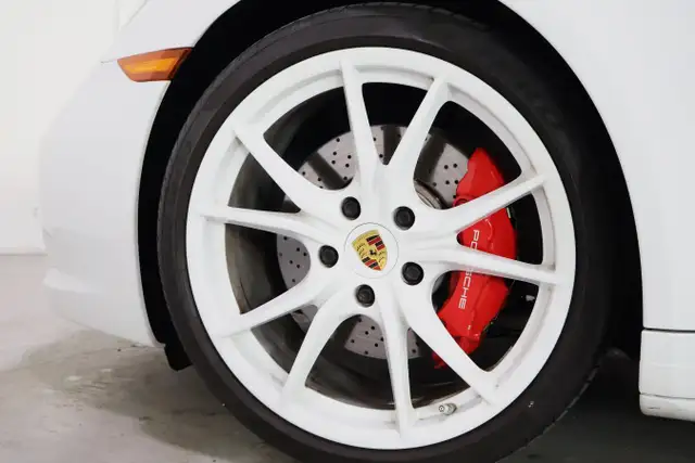 2019 Porsche 911 Targa 4S | PURE WHITE | ONTARIO CAR - Photo 22