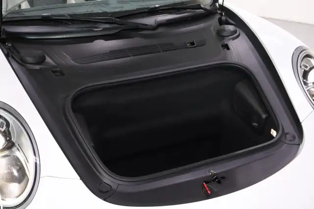 2019 Porsche 911 Targa 4S | PURE WHITE | ONTARIO CAR - Photo 39