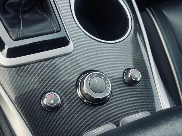 2018 Infiniti QX60 AWD - Photo 18