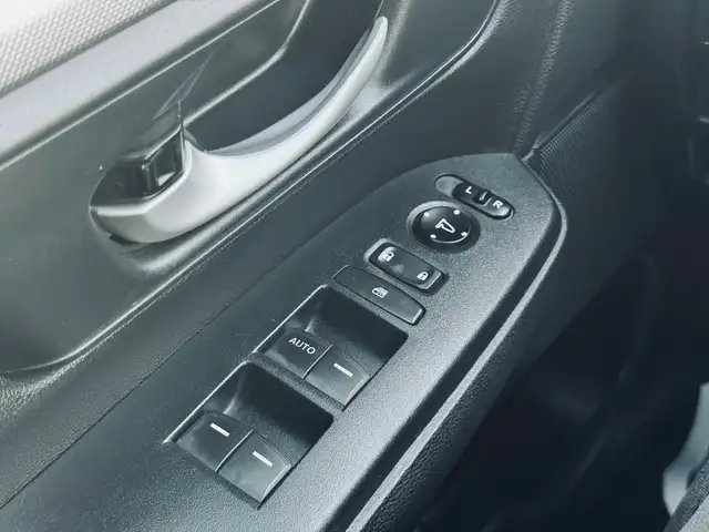 2020 Honda CR-V LX AWD - Photo 17