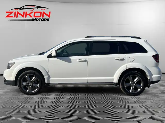2017 Dodge Journey CROSSROAD | AWD | CLEAN CARFAX | V6 | LEATHER - Photo 2