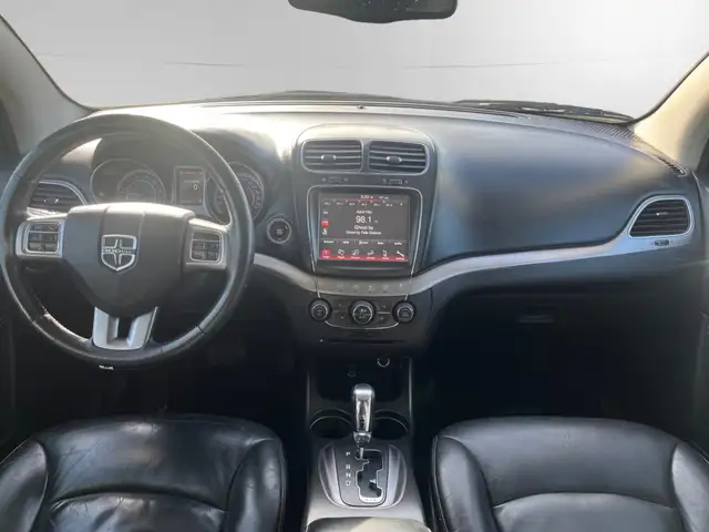 2017 Dodge Journey CROSSROAD | AWD | CLEAN CARFAX | V6 | LEATHER - Photo 12