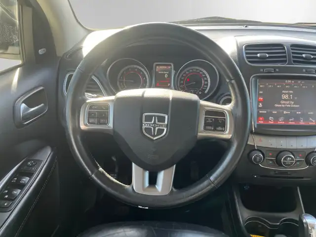 2017 Dodge Journey CROSSROAD | AWD | CLEAN CARFAX | V6 | LEATHER - Photo 13