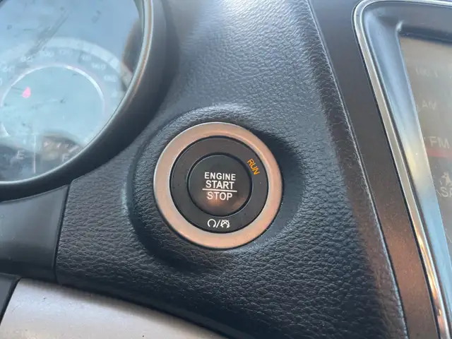 2017 Dodge Journey CROSSROAD | AWD | CLEAN CARFAX | V6 | LEATHER - Photo 19