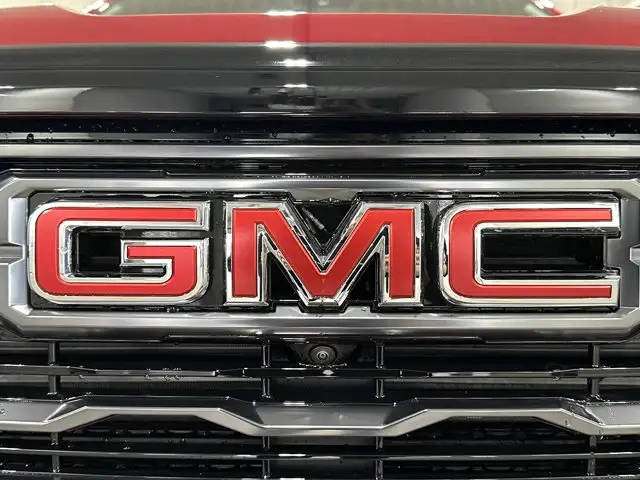 2026 GMC Acadia AT4 - Photo 8