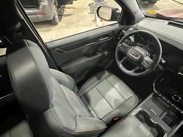 2026 GMC Acadia AT4 - Photo 16