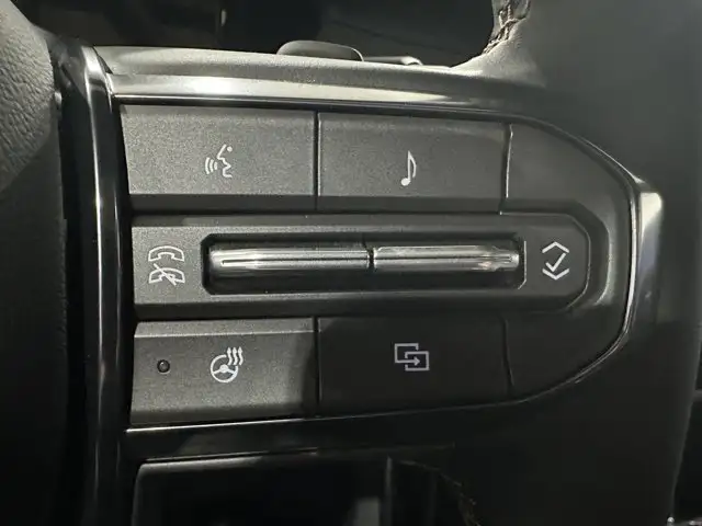 2026 GMC Acadia AT4 - Photo 20