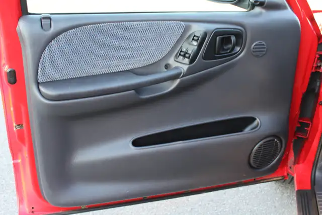 1998 Dodge Dakota Sport 2dr Standard Cab SB - Photo 15