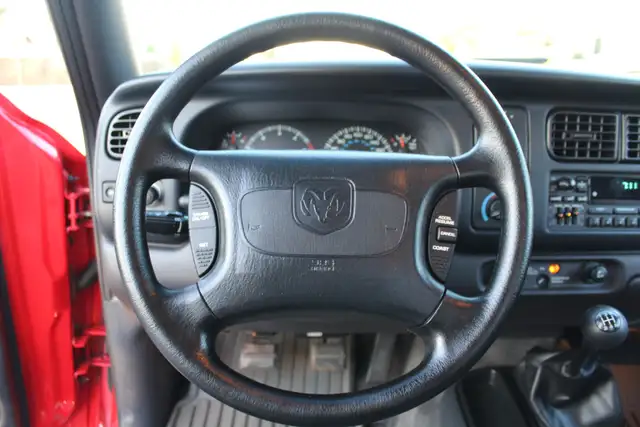 1998 Dodge Dakota Sport 2dr Standard Cab SB - Photo 18