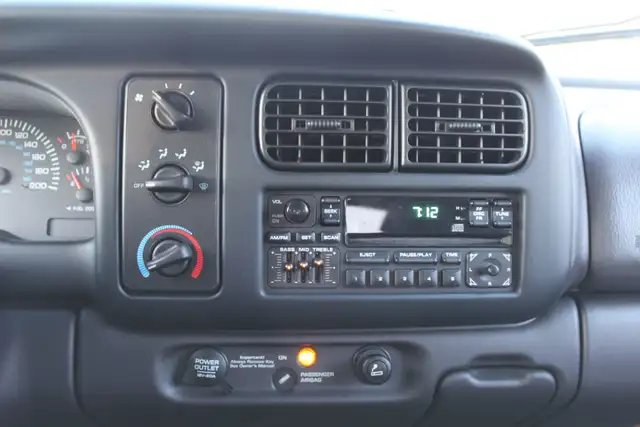 1998 Dodge Dakota Sport 2dr Standard Cab SB - Photo 20