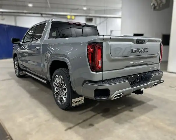 2026 GMC Sierra 1500 Denali Ultimate - Photo 3