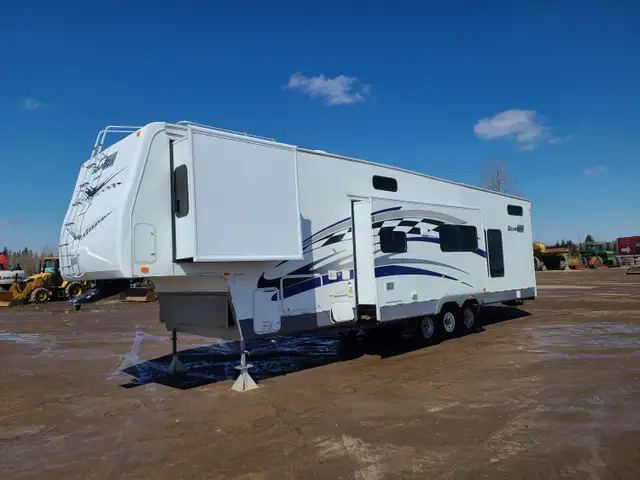 2008 Fleetwood 38Ft T/A Gearbox 385FS