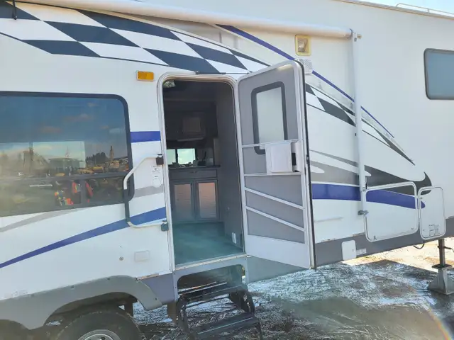 2008 Fleetwood 38Ft T/A Gearbox 385FS - Photo 9