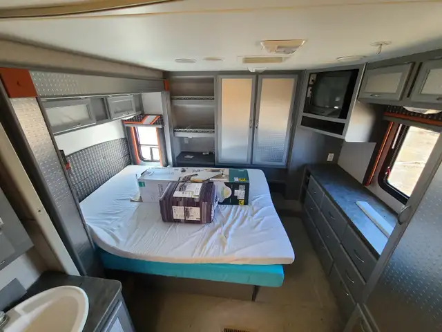 2008 Fleetwood 38Ft T/A Gearbox 385FS - Photo 18