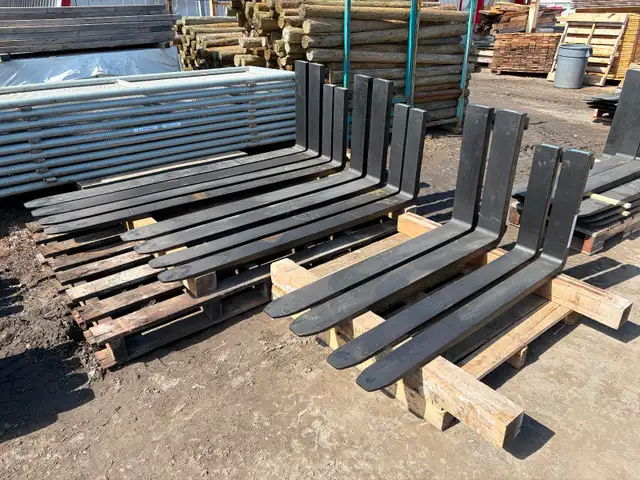 Fourche 4 po et 5 po de large x 48-60-72 po de long (neuve)