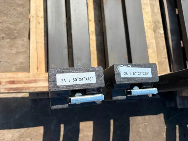 Fourche 4 po et 5 po de large x 48-60-72 po de long (neuve) - Photo 2