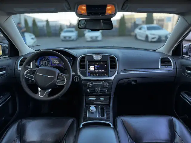 2022 CHRYSLER 300 - Photo 7