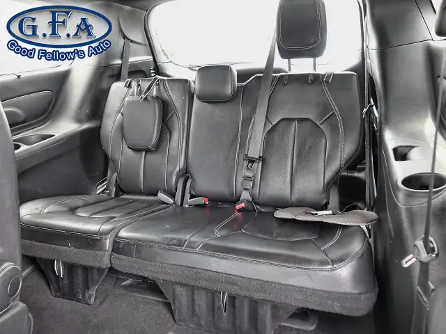 2022 Chrysler Pacifica TOURING L MODEL, AWD, 7 PASSENGER, LEATHE - Photo 10