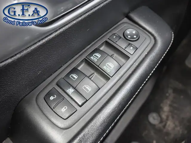 2022 Chrysler Pacifica TOURING L MODEL, AWD, 7 PASSENGER, LEATHE - Photo 19