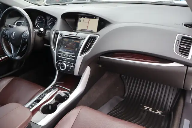 2017 Acura TLX - Photo 14