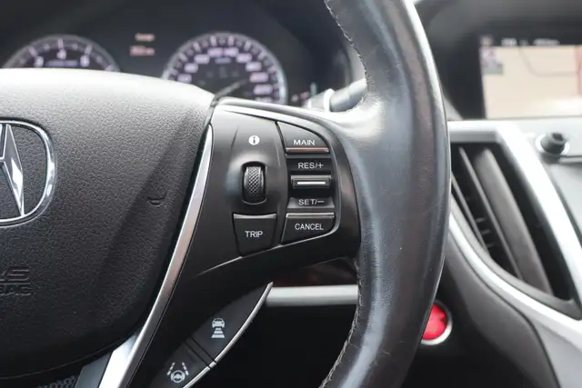 2017 Acura TLX - Photo 18