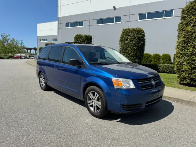 2010 DODGE GRAND CARAVAN SE AUTO A/C LIFT INSTALED LOCAL BC - Photo 2