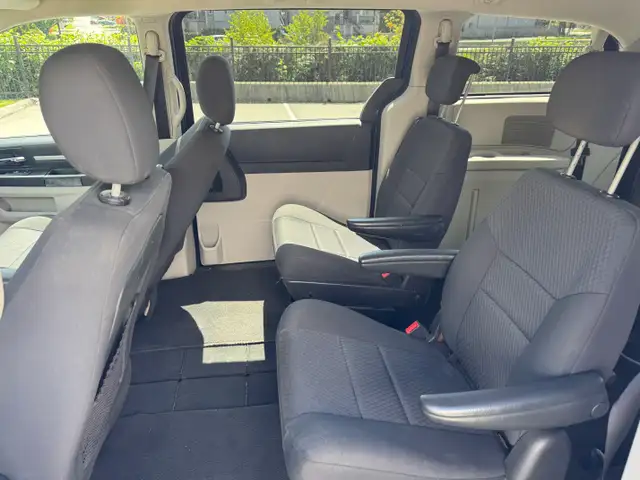 2010 DODGE GRAND CARAVAN SE AUTO A/C LIFT INSTALED LOCAL BC - Photo 9