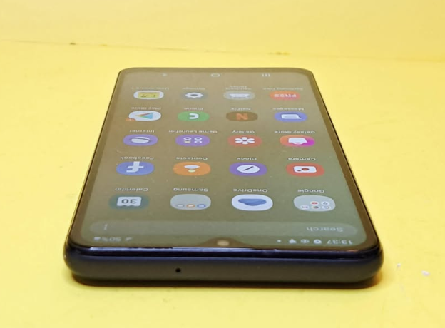 SAMSUNG GALAXY A12 CELLULAIRE 32GB ANDROID CELL PHONE DEBLOQUE/ - Photo 3