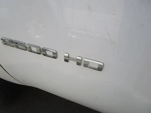 Chevrolet Silverado 2500HD 4WD Ext Cab 144.2'silverado hd 2500 b - Photo 4