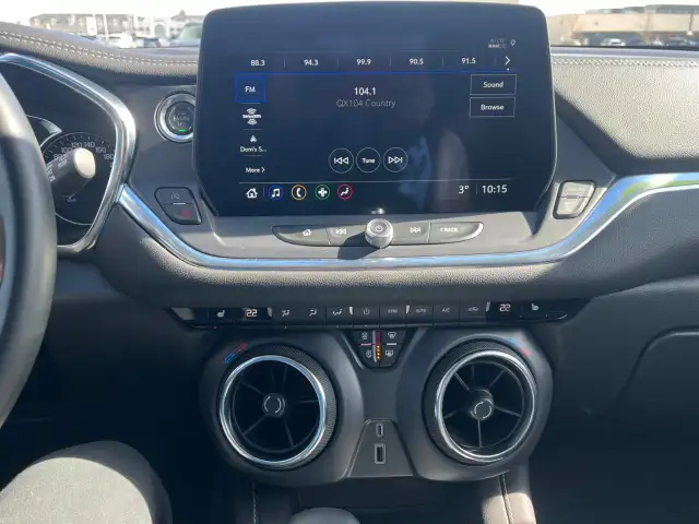 2025 Chevrolet Blazer - Photo 16