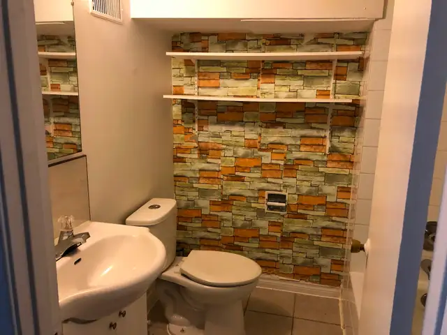 BEIGHT ROOM BASEMENT-50m TO  PLAZA STEELES AND BATHURST NEAR BUS - Photo 2