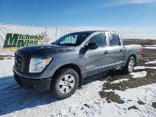 2017 Nissan Titan
