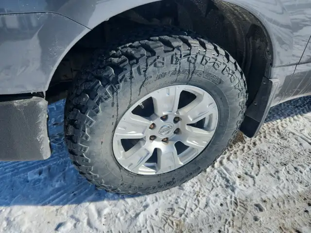 2017 Nissan Titan - Photo 9