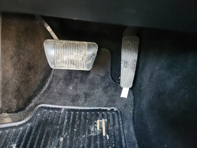 2016 Chrysler 300 - Photo 18