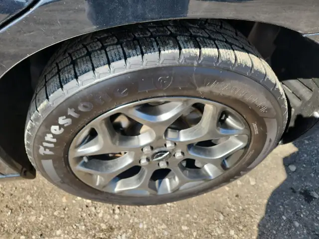 2016 Chrysler 300 - Photo 27