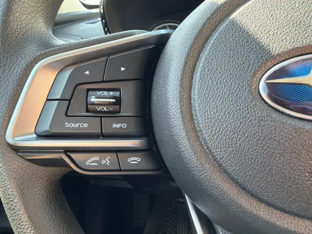 2021 Subaru Impreza Convenience 4-door Manual - Photo 3