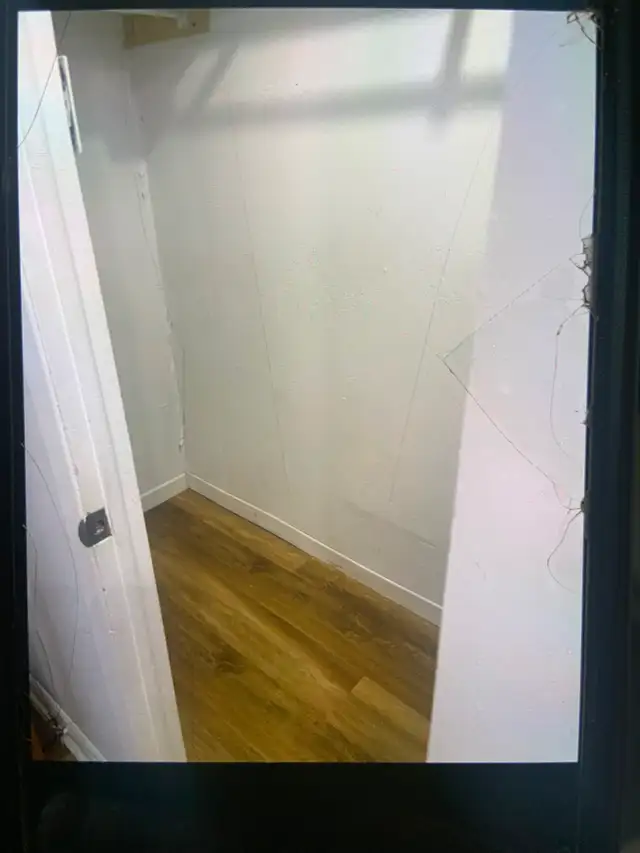 4 1/2 Saint-Henri ground floor with all appliances and internet - Photo 6