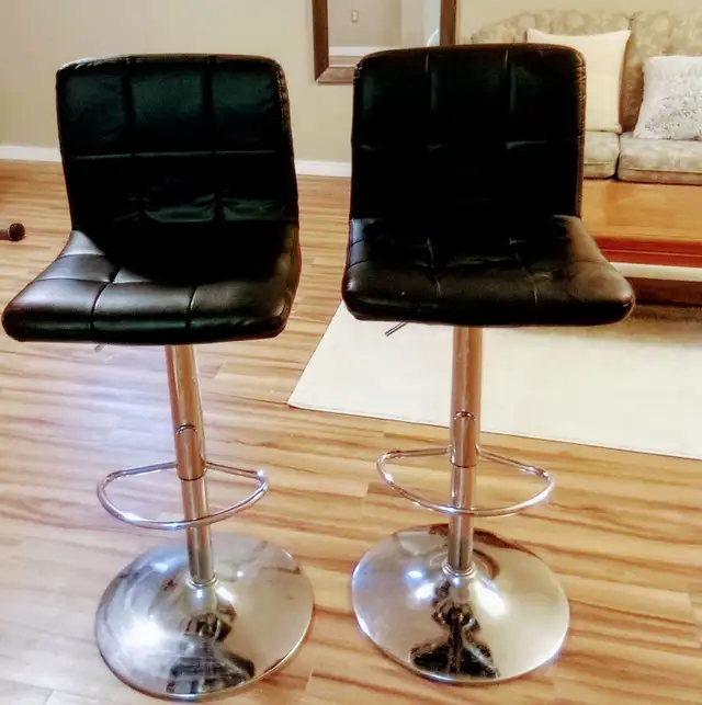 2 Chairs for sale