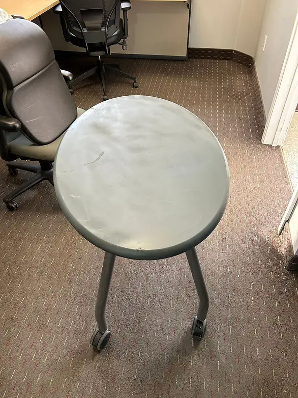 Coffee Table-Fair Condition-Call us now! - Photo 2